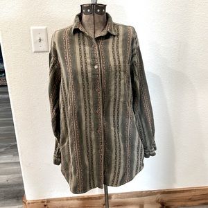 En Vogue vintage button up, GUC